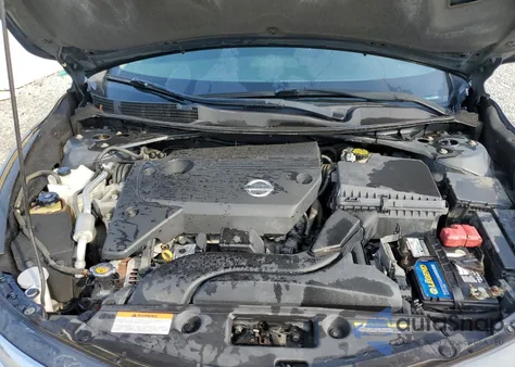 2015 Nissan Altima 2.5 из США, поврежденный, VIN 1N4AL3AP7FC477613